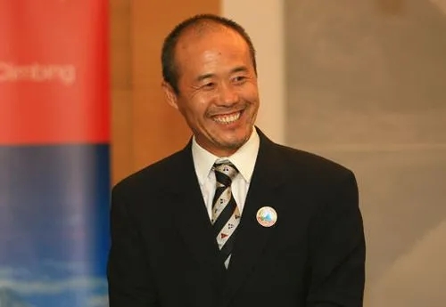 王石为了他娇妻改变多少人,王石抛弃发妻