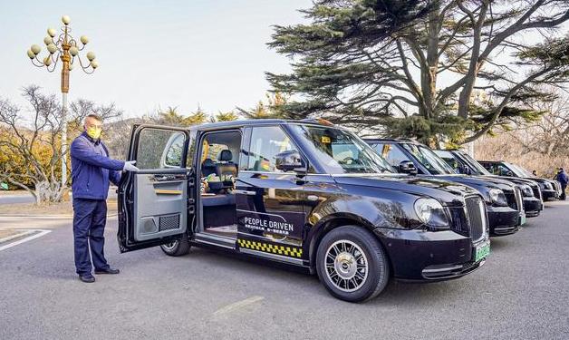 吉利电动出租车,吉利油电混动车出租车