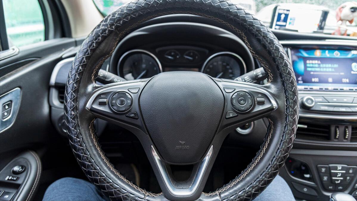 自助洗车机加盟费多少钱,24小时无人自助洗车机加盟多少钱