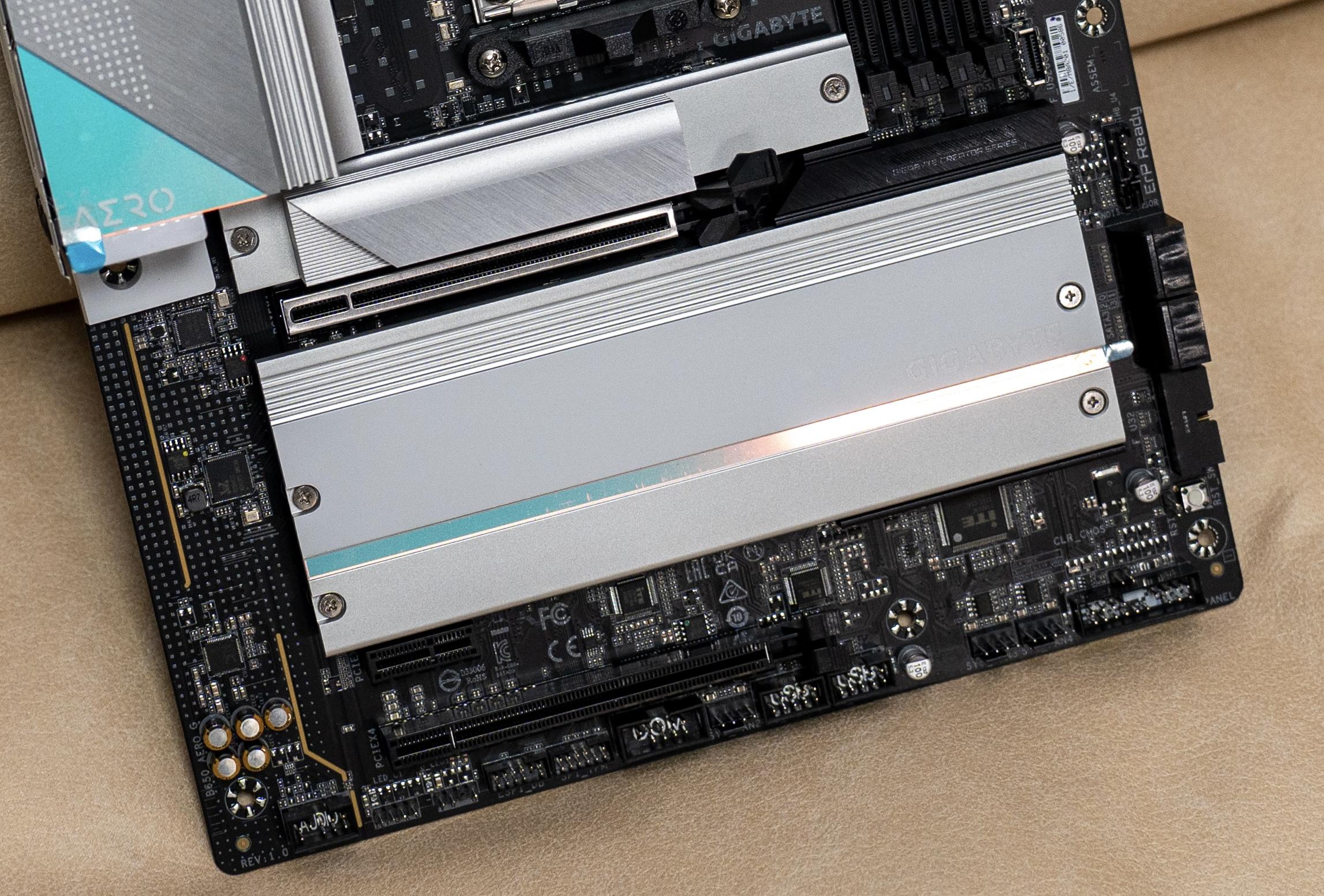 技嘉b660魔鹰和雪鹰b660主板,技嘉b650雪鹰评测