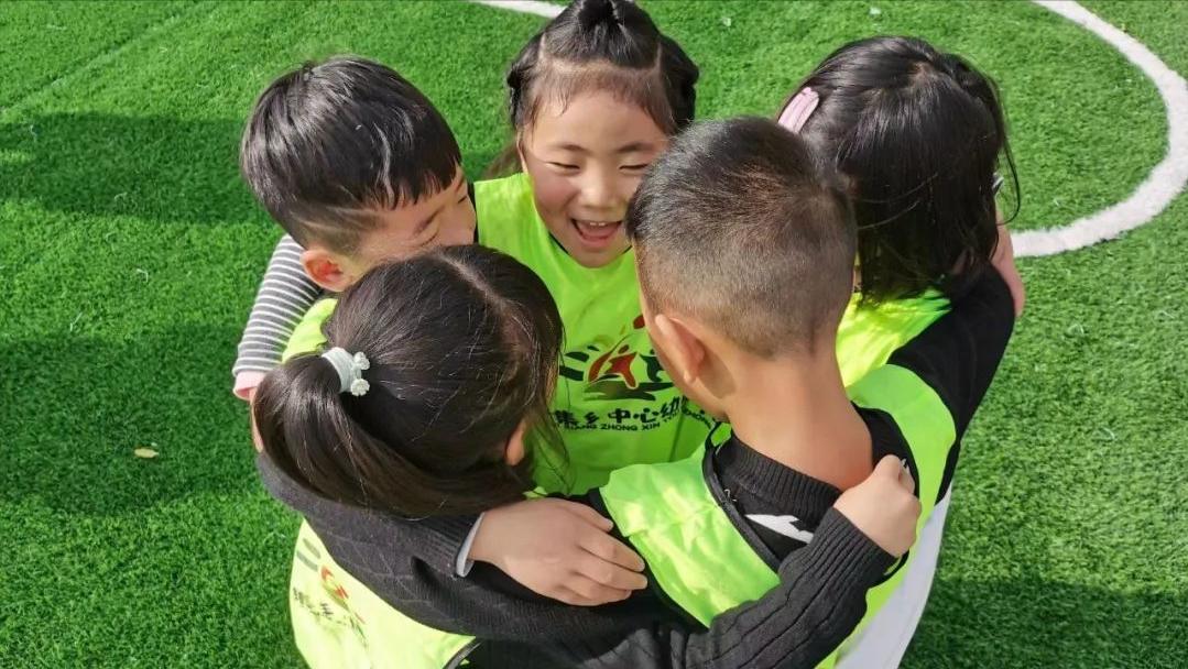 阜南县田集镇中心小学足球队比赛,阜南足球联赛