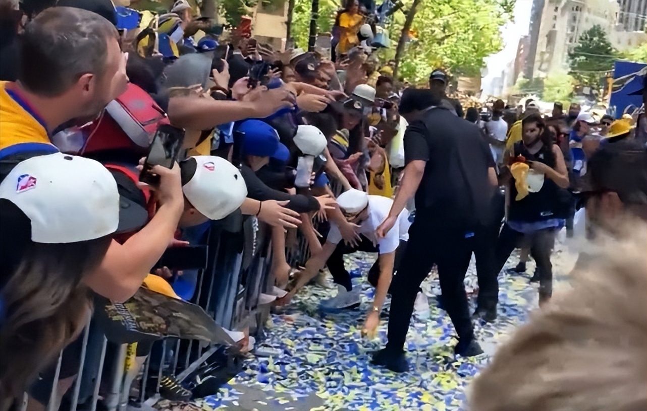 维金斯和汤普森最强nba,全明星直播维金斯