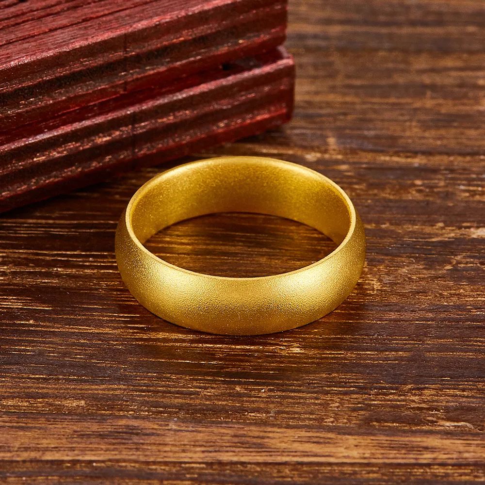 古法手镯周大福和老凤祥哪个好,周大福老凤祥中国黄金哪家更亲民