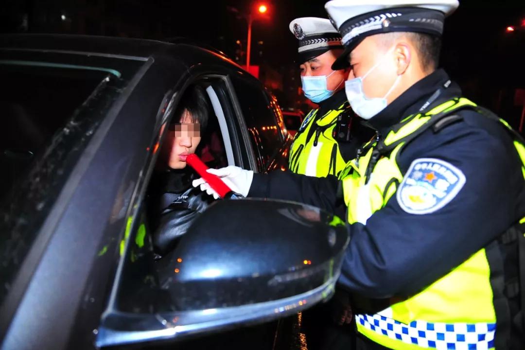 鏄ヨ妭鏈熼棿鍏ㄥ競绀句細娌诲畨澶у眬绋冲畾,鍏冩棪鏈熼棿杈栧尯娌诲畨澶у眬鎸佺画骞崇ǔ