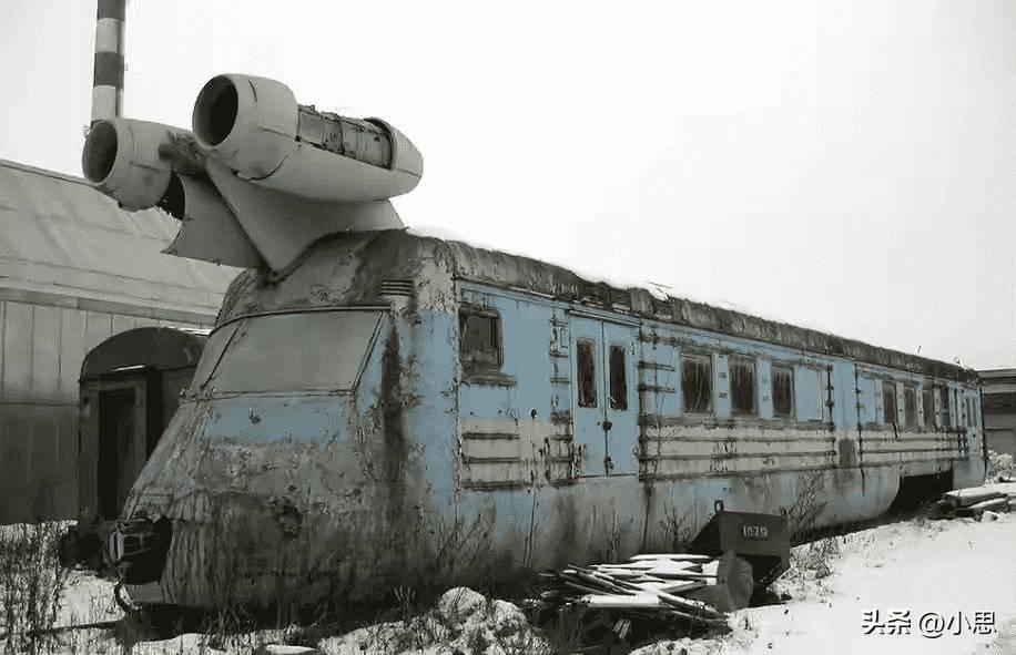 晚清残酷刑罚老照片：骑木驴游街的妇女，被当众千刀万剐的死刑犯