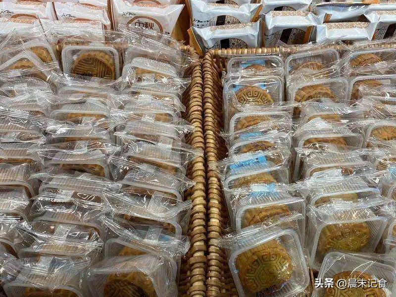 中秋节送礼是怎么送的,中秋不送月饼送什么给客户