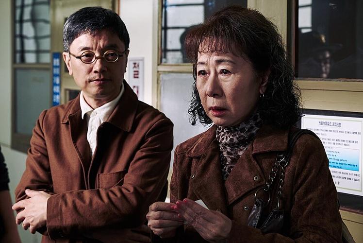 酒神小姐中文完整版在哪看,酒神小姐韩国电影