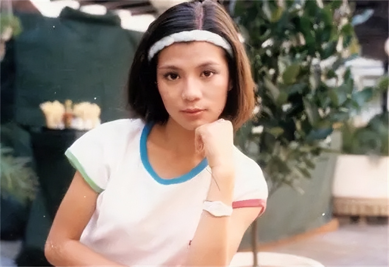 黄日华悼念翁美玲视频,黄日华得知翁美玲去世的消息