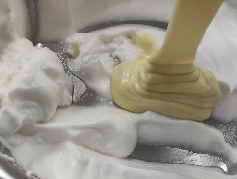 教你制作戚风蛋糕香甜美味喧软,一看就会做的戚风蛋糕详细做法