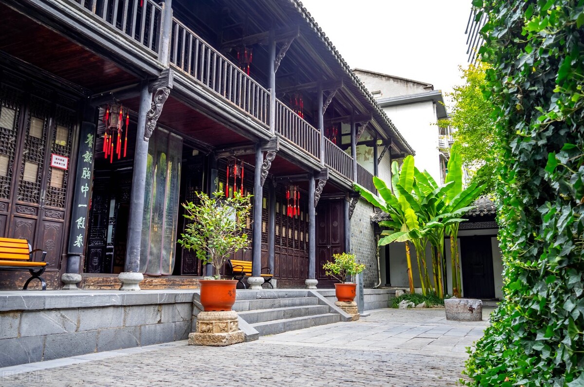 民国范儿｜①方液仙：国货工业化旗手，三星牌牙膏的创办者