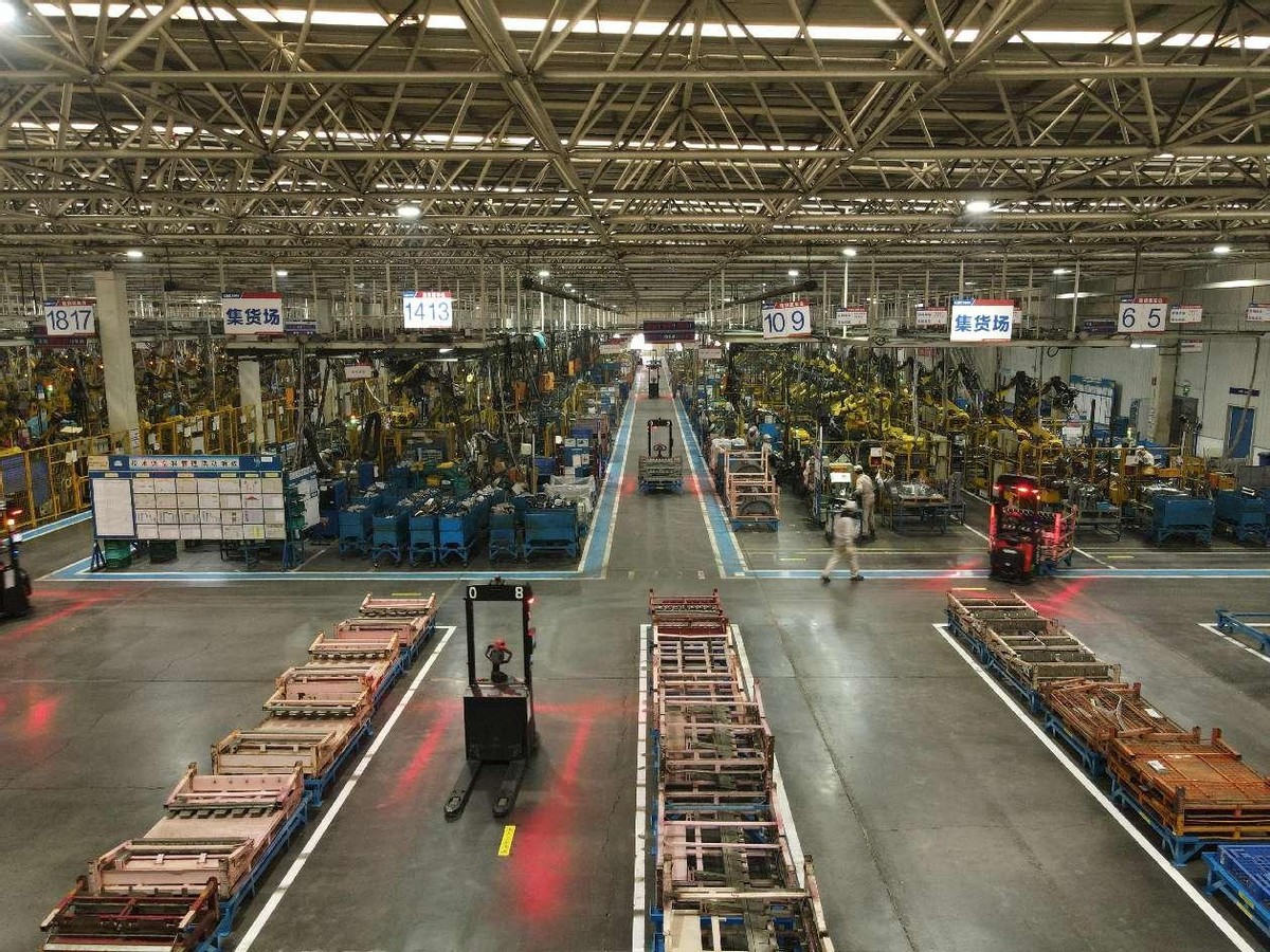 搬运工能有多智慧?中力带你探寻24h不停歇的汽车部件“智”造工厂