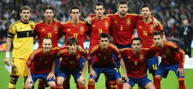 西班牙爆冷出局原因,西班牙皇马惨败原因