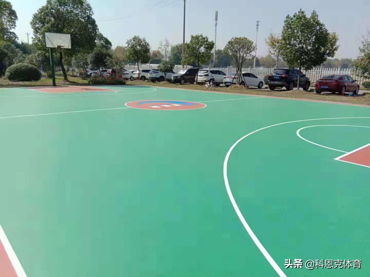 东莞硅pu篮球场起鼓处理,硅pu篮球场起鼓