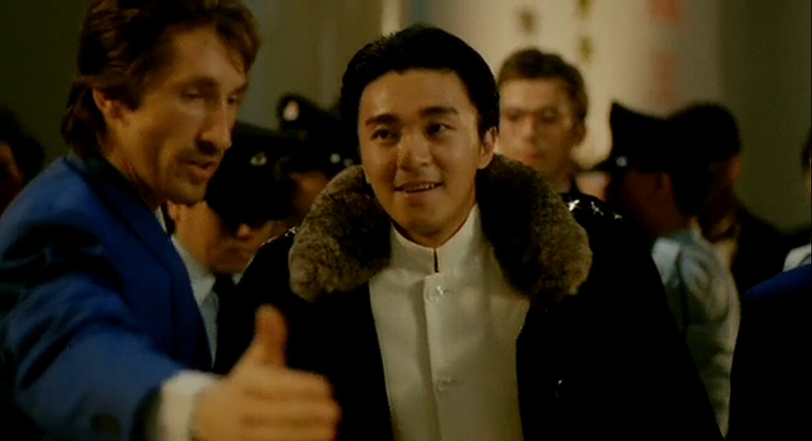 周星驰擦眼泪的细节,解读周星驰的审死官