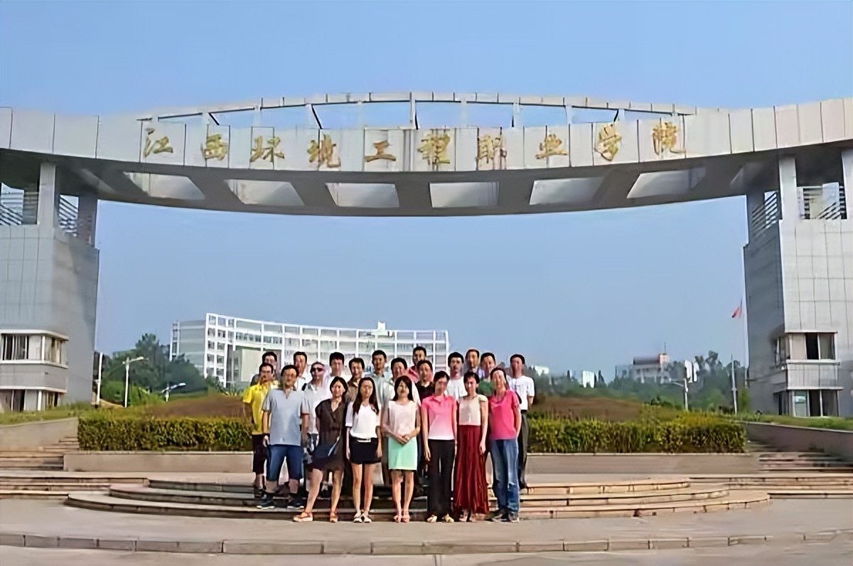 江西合并的两所高校今年招生吗,江西即将新增两所高校是真的吗