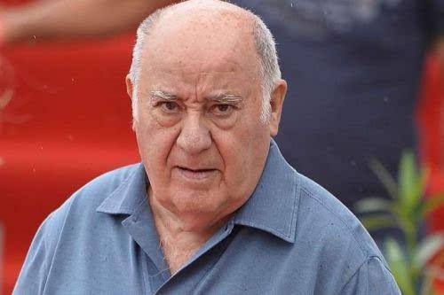 豪横！靠抄作业掌握万千少女钱包，亚马逊和苹果还要向他交房租