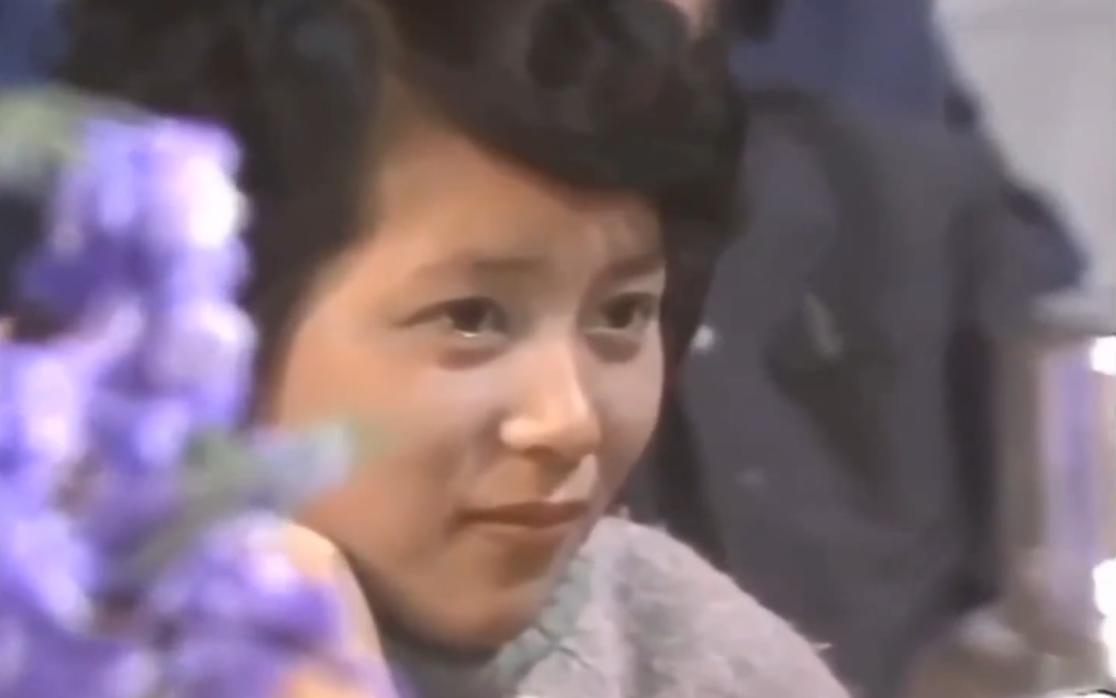 春晚现场吃鸡,39年前春晚