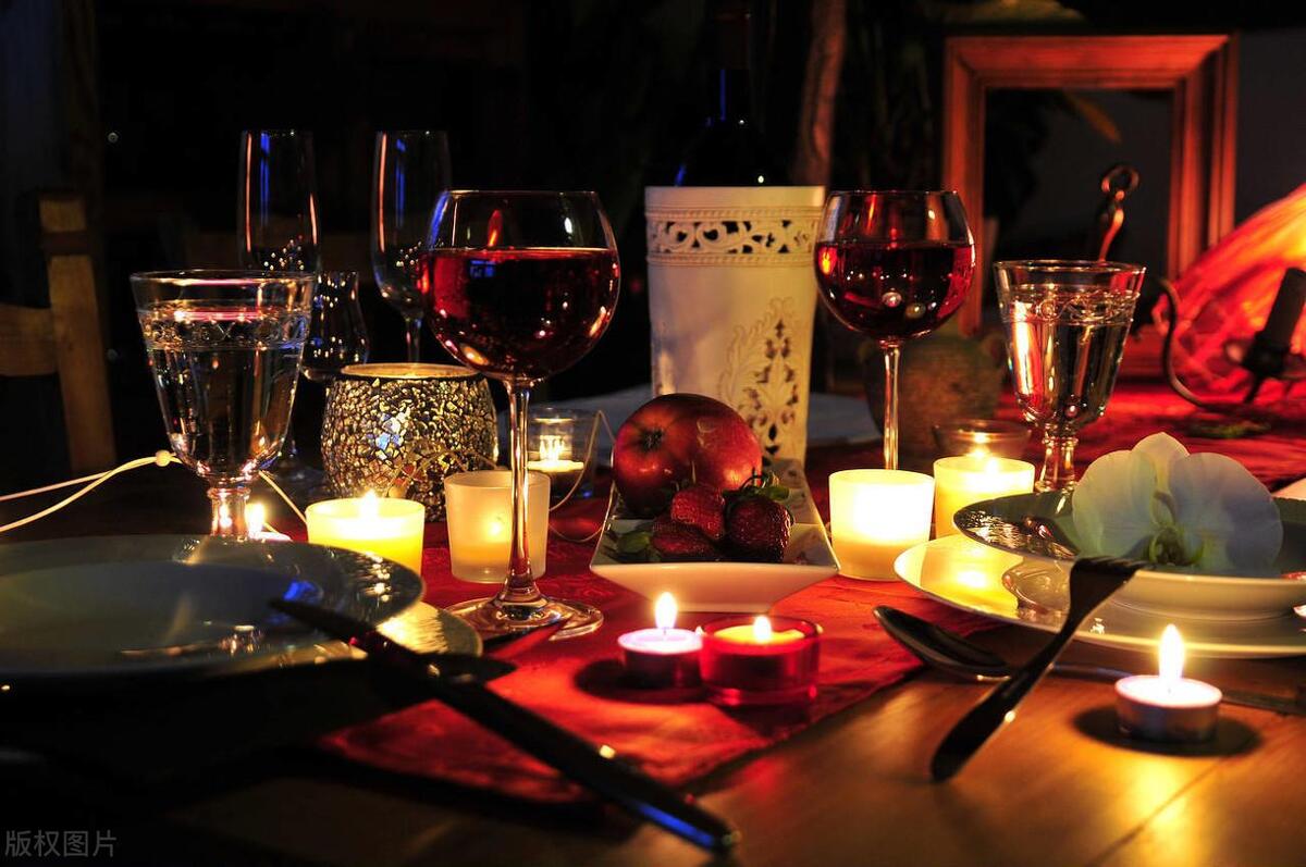 十二星座表达爱意的方式,十二星座的爱意是什么颜色