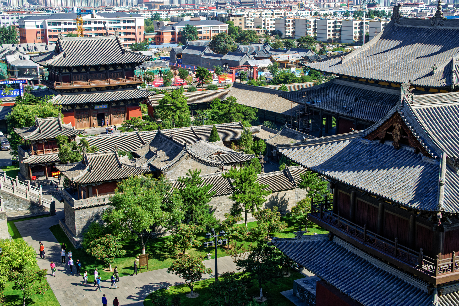 夏天的山西大同,是一座拥有25℃夏天的清凉古城,避暑旅游好地方