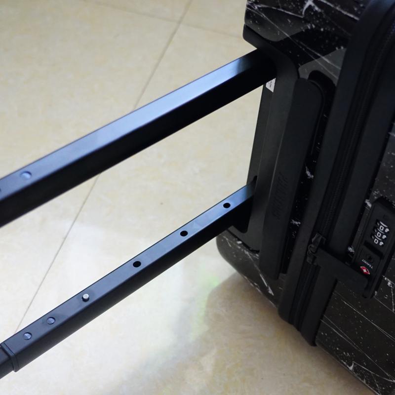 地平线八号行李箱周杰伦代言的吗,地平线行李箱周董