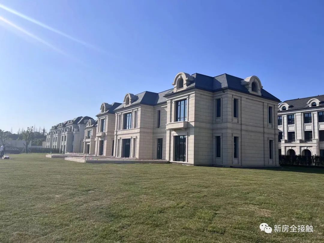 灿辉晶典1733到虹桥高铁,上海灿辉晶典1733周边交通