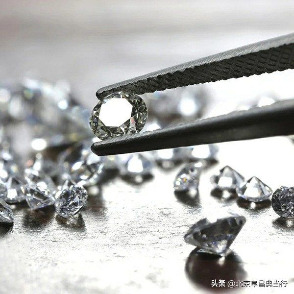 为何很多人都没有选择If完美净度的钻石？