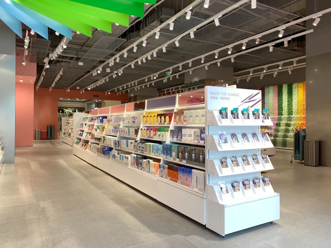 与爱马仕做邻居的调色师还好吗？｜首店颜究②