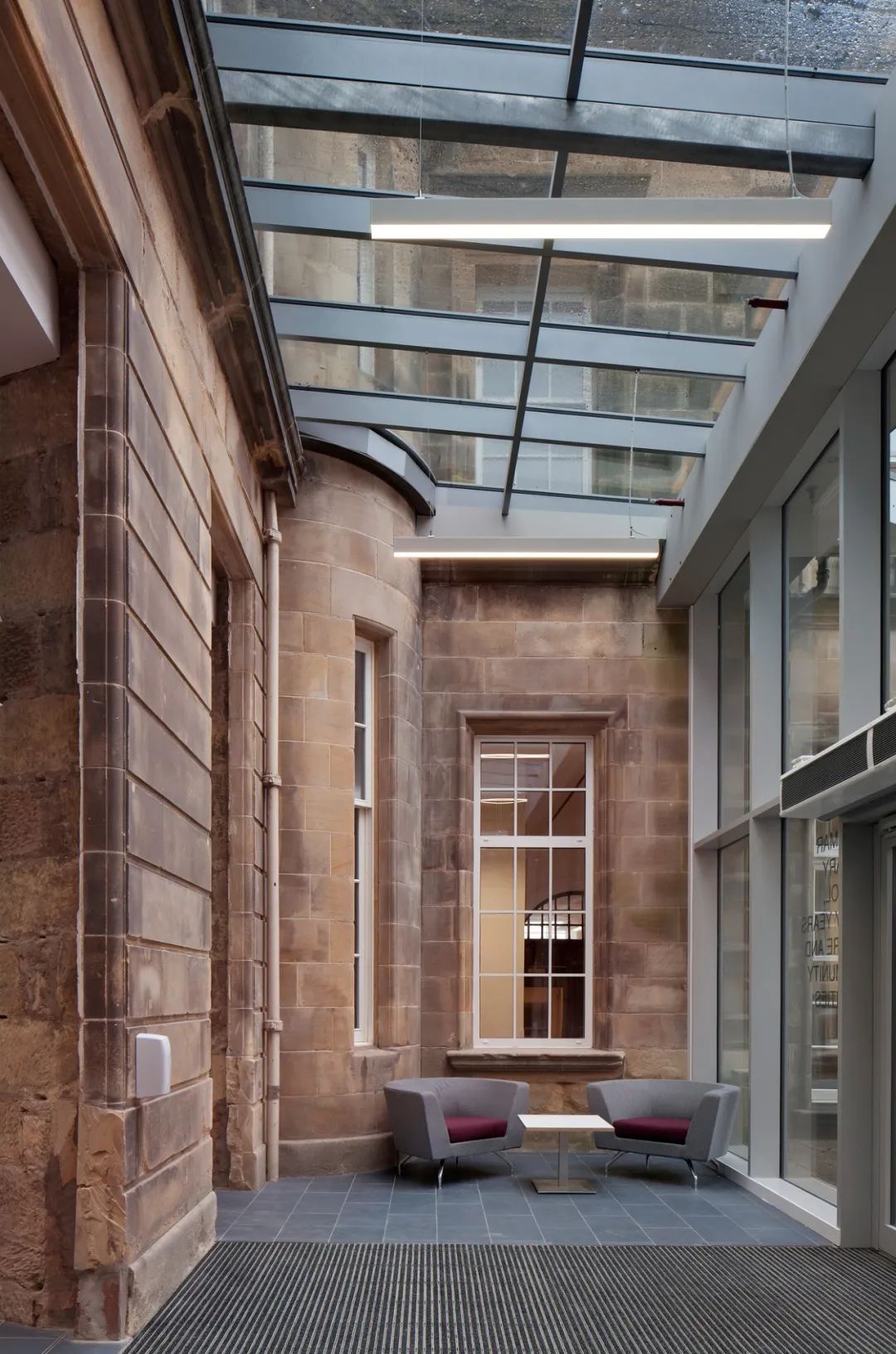 历史遗产的天然教科书｜建在百年历史保护区的学校合集