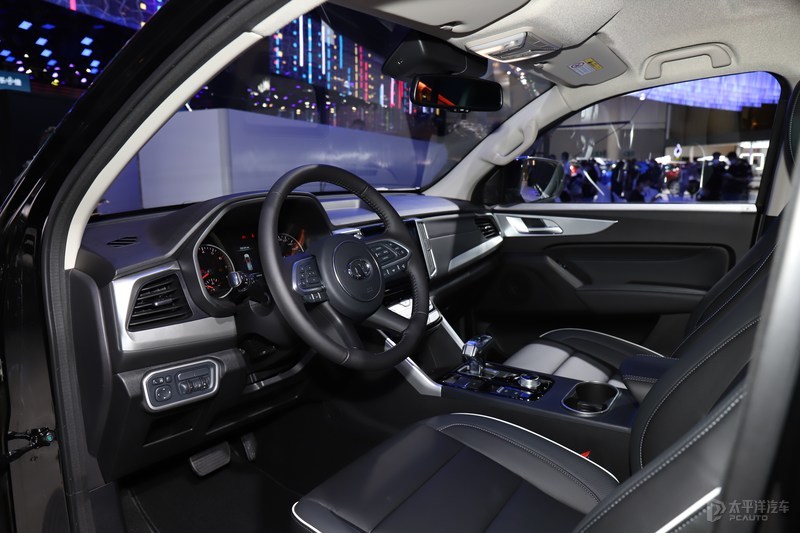 长城炮2019款汽油两驱长厢版测评,长城炮新车型曝光单排双座