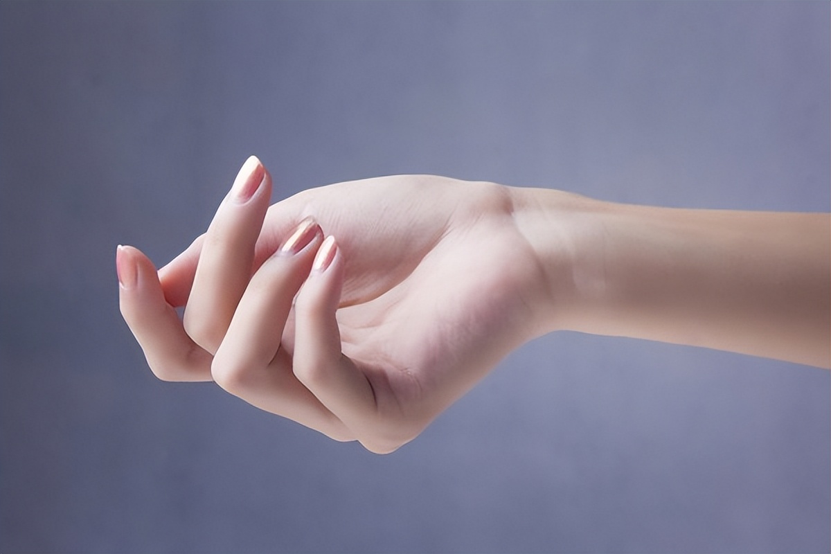 手脱皮的原因和治疗手脱皮方法,手皮肤脱皮的原因和治疗方法