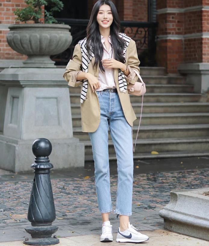 男士修身格子西装搭配各种穿法,绿色格子西装马甲搭配各种穿法