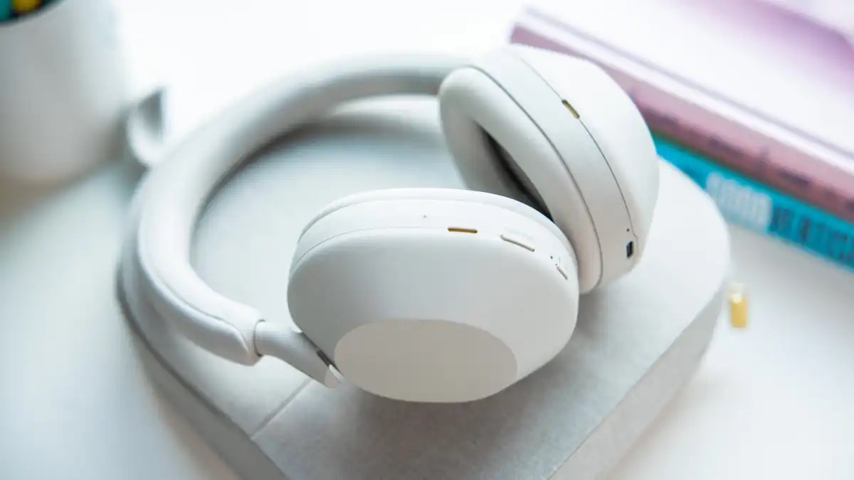 索尼降噪耳机wh1000xm4评测,索尼wh-1000xm5头戴式耳机评测