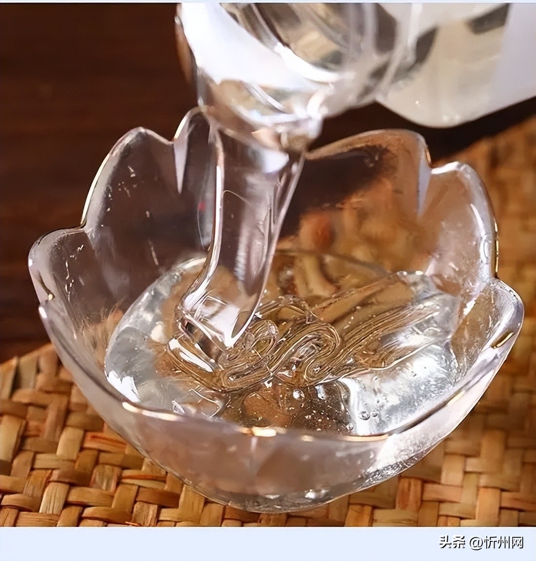 蜂蜜水是早上空腹喝还是饭后喝好,蜂蜜水空腹喝好还是饭后喝好