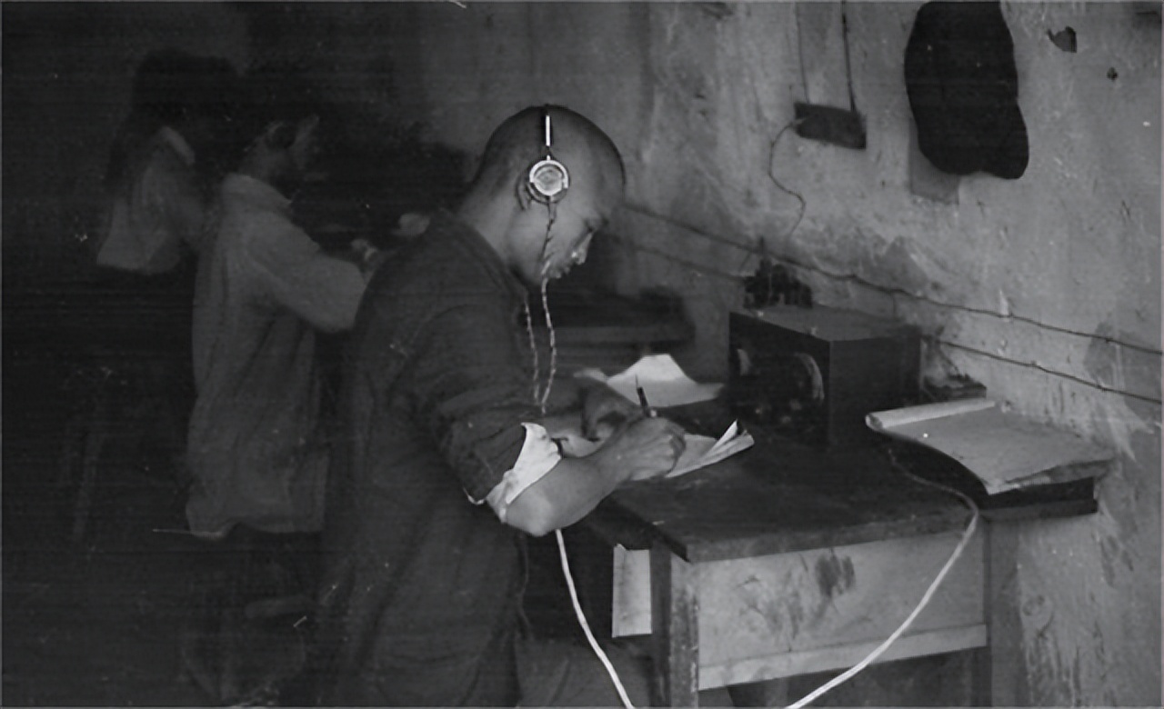 国军少校被俘后送去改造，高声大喊：我是902，获得*云陈**亲自接见