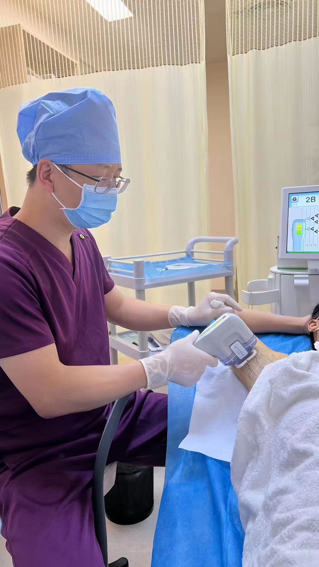 治疗狐臭微波用多少钱,清新微波治狐臭价格