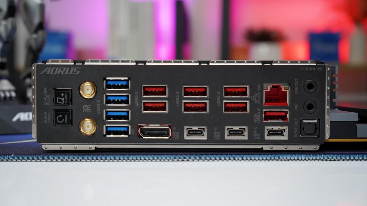 技嘉z790超级雕主板有几种规格,技嘉z790m小雕主板详解