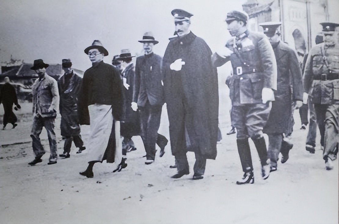 张学良获释后，再谈西安事变真相：杨虎城才是主角，我是名义上的