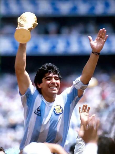 疯狂的前卫——细数各时代那些爱进球的中场球员