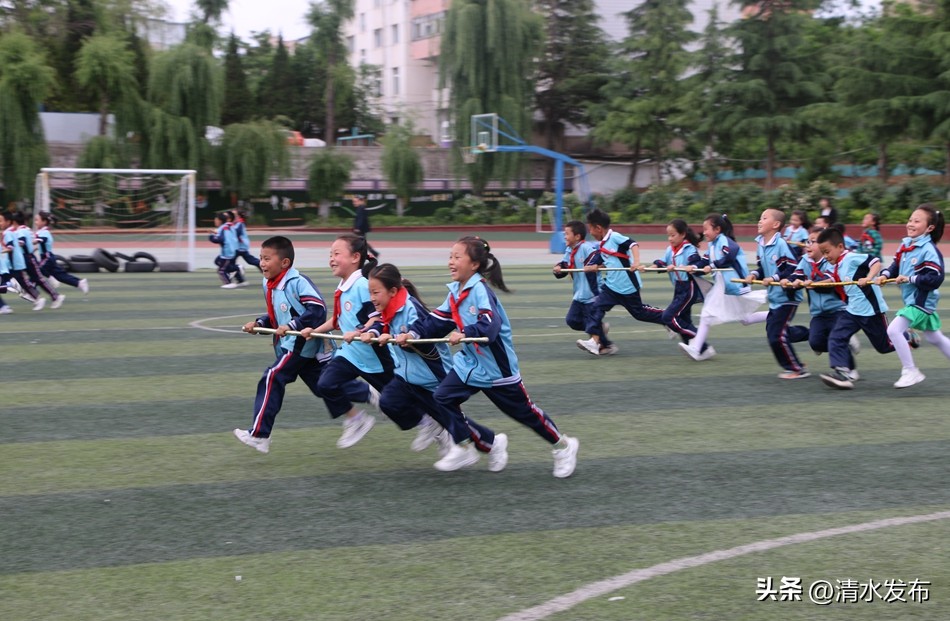 清水县西关小学开展庆“六·一”主题队日系列活动