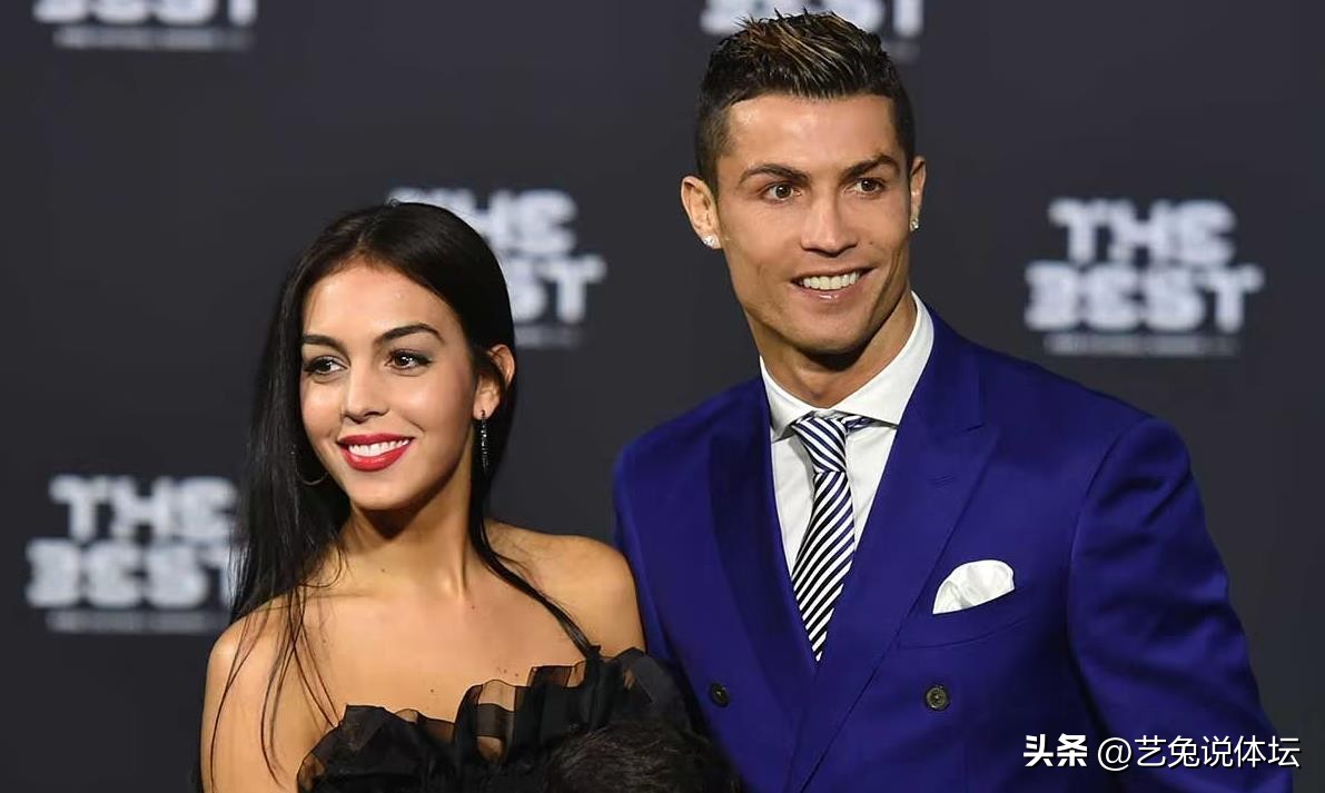 乔治娜炫富劳斯莱斯,乔治娜大红色镶钻礼服