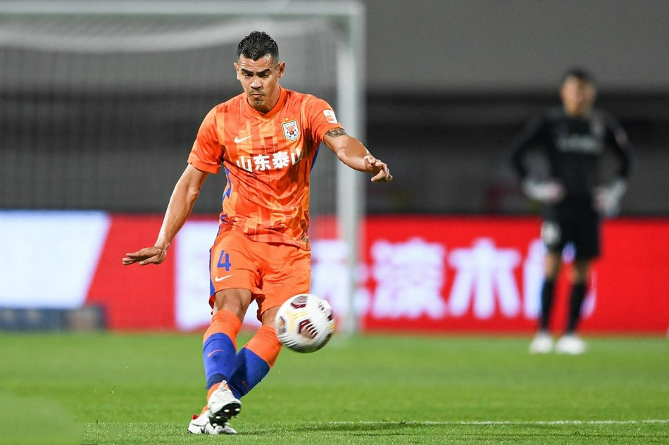 山东泰山队冲冠成功了吗,泰山队夺冠海报