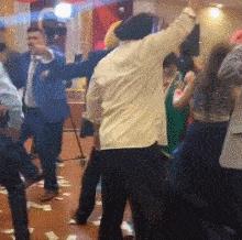 塞进去容易拔出来难,妹子着急死了哈哈哈哈哈哈！真的尴尬啊