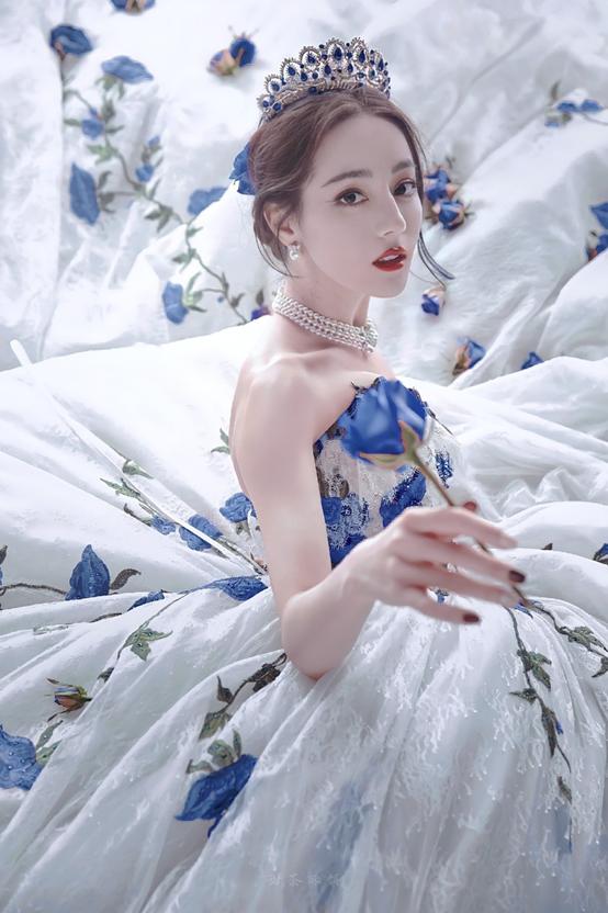 宋轶赵丽颖最新剧照,赵丽颖拍戏毛孔太抢镜