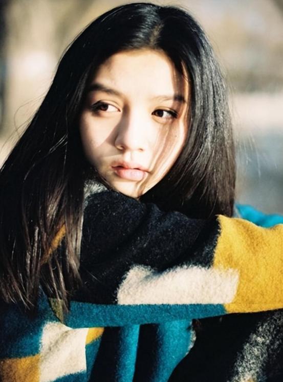 10位颜值巅峰的女星今昔对比,十位素颜女星前后对比