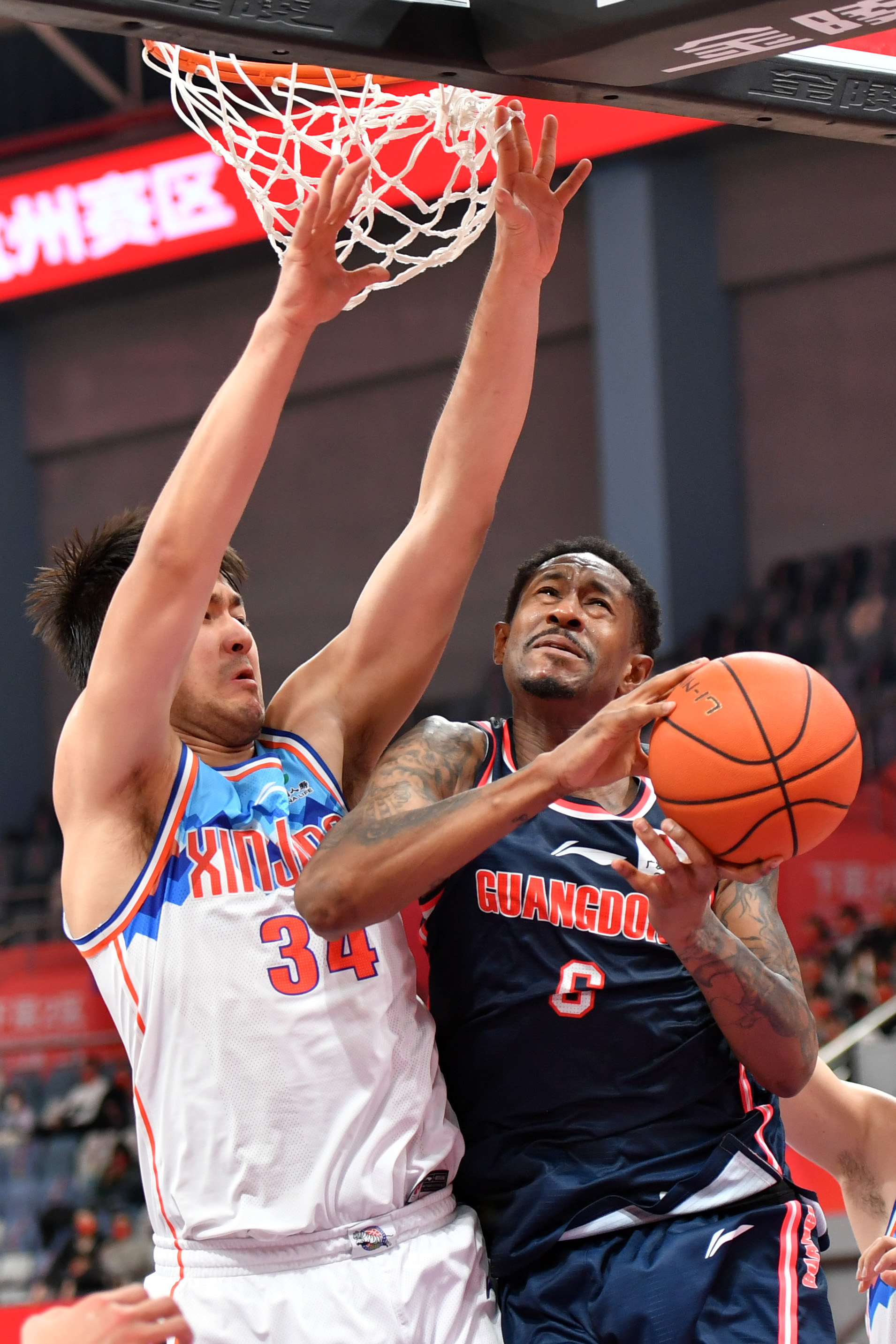 广东宏远杜锋现在怎么样了,广东宏远篮球俱乐部低谷