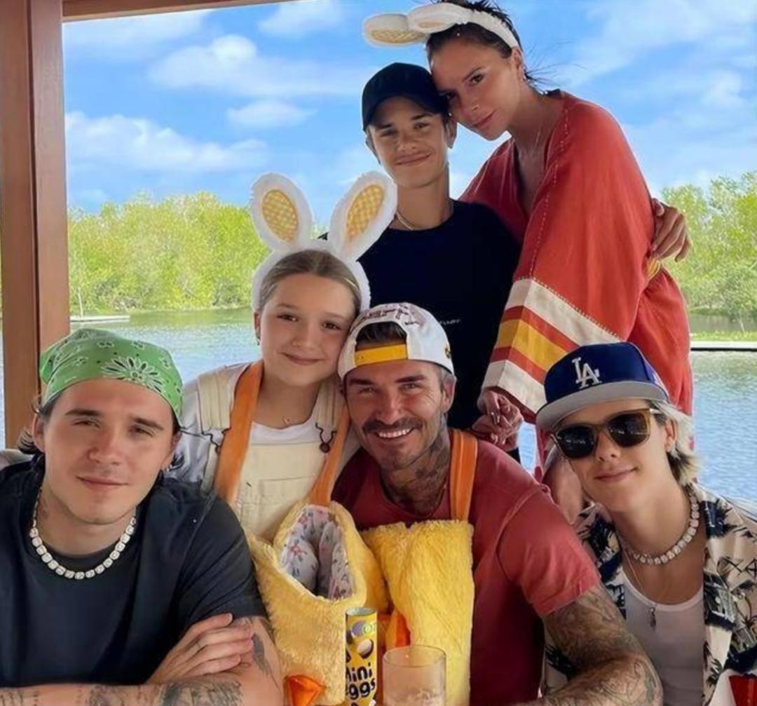 足球球员出轨法国模特,足坛明星被曝出轨