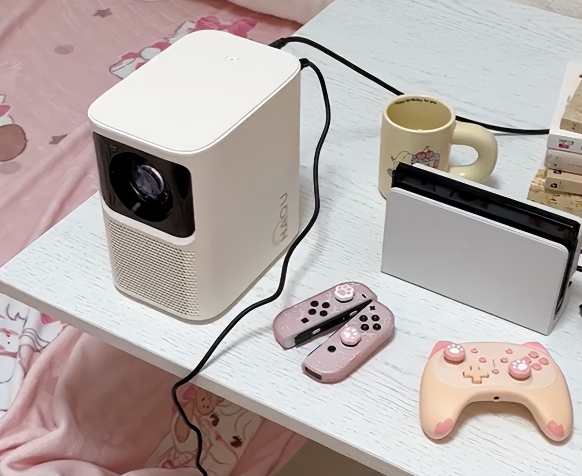 哈趣k1pro投影仪cvia流明,哈趣k1pro投影仪白天效果