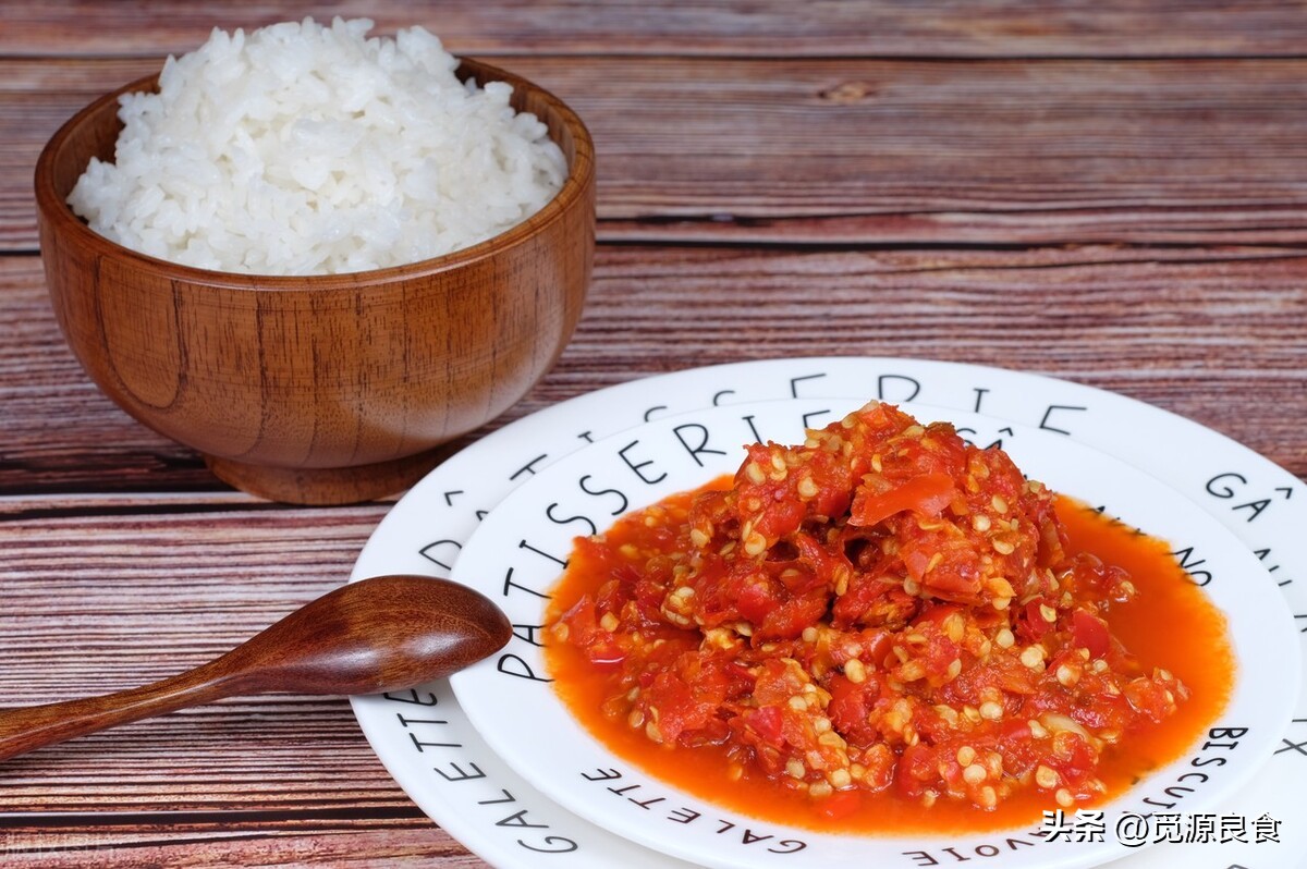 做辣椒酱不放盐的视频,五香辣椒酱用不用加盐