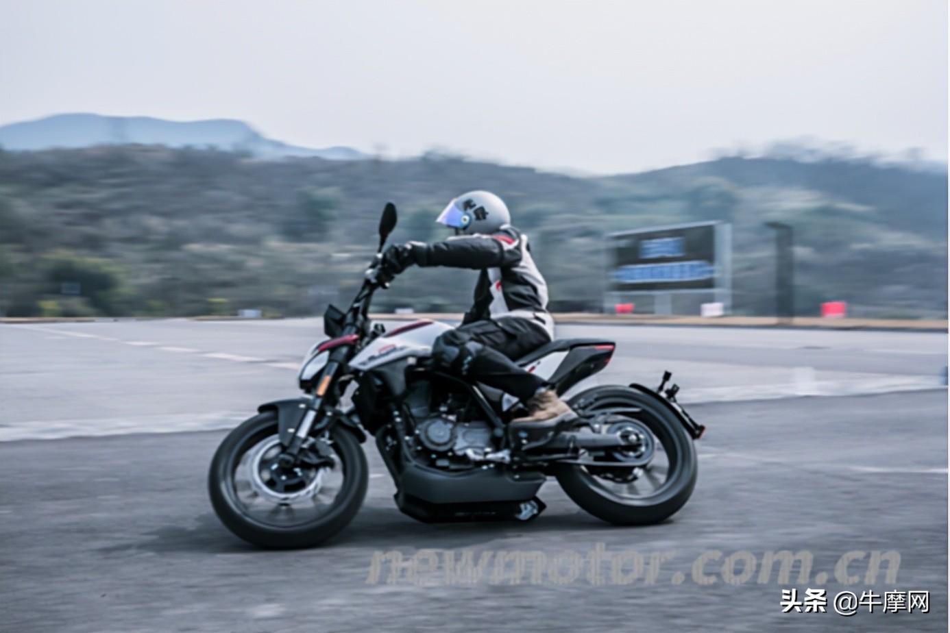 宗申1000型四缸三轮车试驾视频,宗申试驾