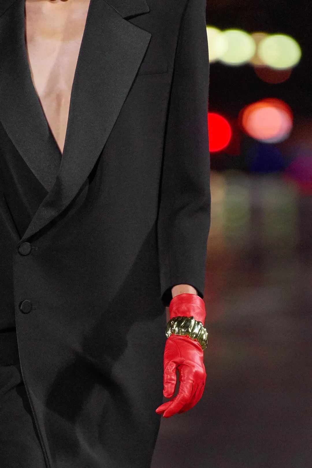 上万的大衣品牌,一件三万多的大衣到底好在哪里